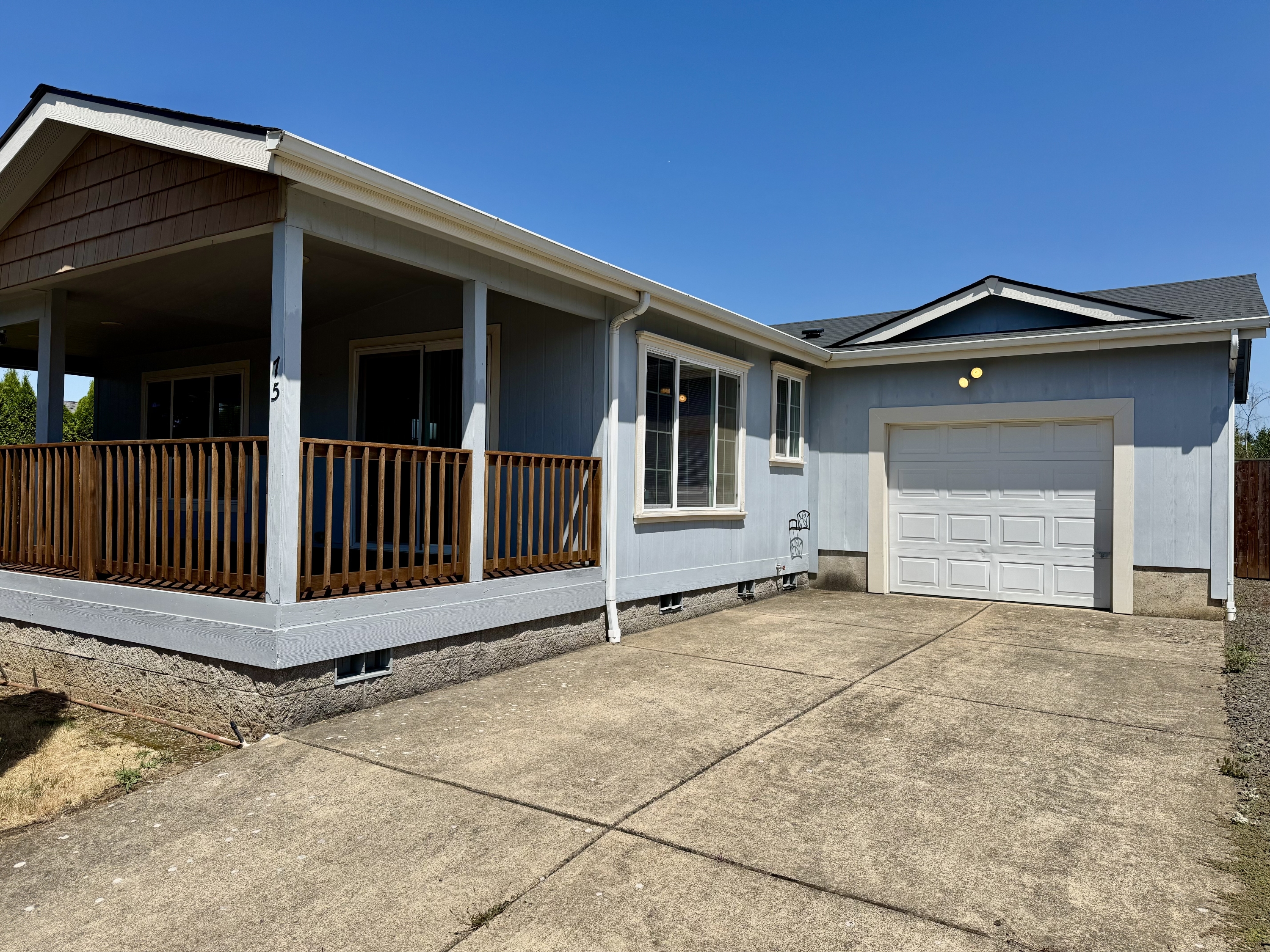 1015 Oak Street #75